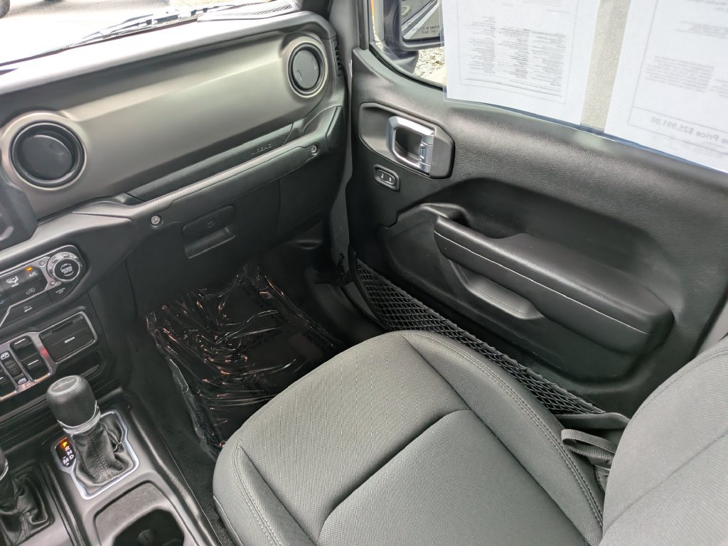 Used 2020 Jeep Gladiator Sport w/ Quick Order Package 24S AWD/4WD image 18