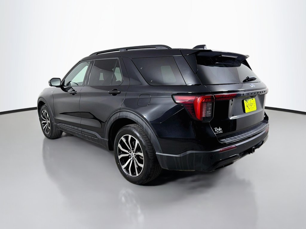Used 2026 Ford Explorer ST-Line AWD/4WD image 8