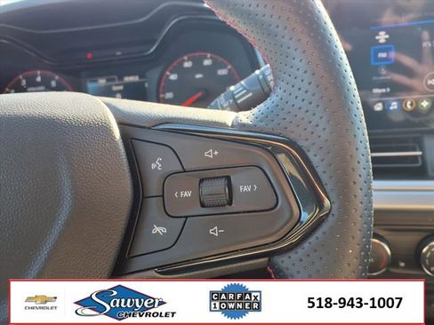 Certified 2025 Chevrolet Trax RS image 23