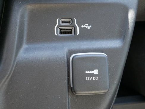 Used 2023 RAM ProMaster 3500 w/ Premium Appearance Group image 23