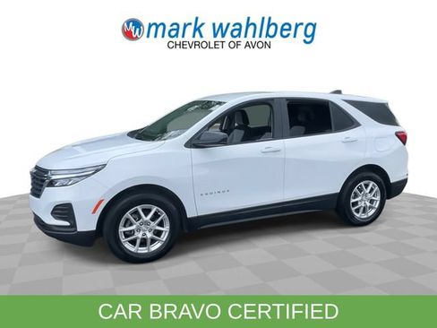 Certified 2024 Chevrolet Equinox LS w/ LS Convenience Package FWD image 4