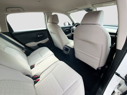 Certified 2023 Honda HR-V LX image 28