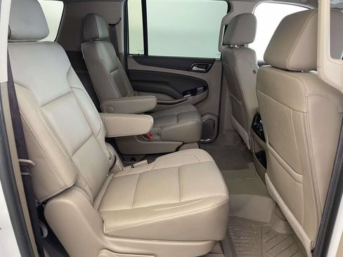 Used 2020 Chevrolet Suburban LT AWD/4WD image 21