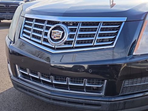 Used 2014 Cadillac SRX Luxury image 10