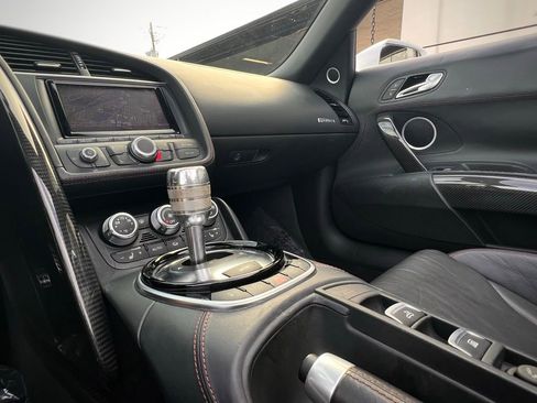 Used 2014 Audi R8 V10 image 48