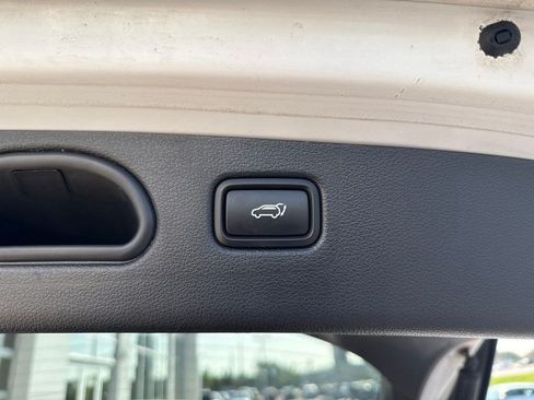Used 2021 Hyundai Tucson Ultimate w/ Cargo Package AWD/4WD image 7
