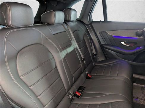 Used 2022 Mercedes-Benz GLC 300 image 19