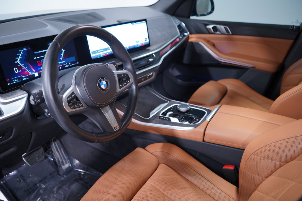 Used 2024 BMW X5 sDrive40i w/ M Sport Package RWD image 6