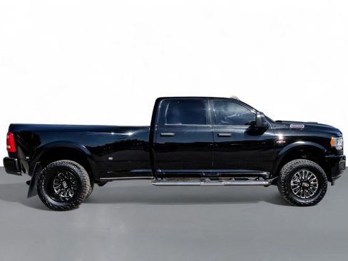 Used 2024 RAM 3500 Tradesman w/ Towing Technology Group image 7