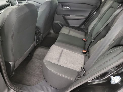 Used 2025 Nissan Rogue SV image 21