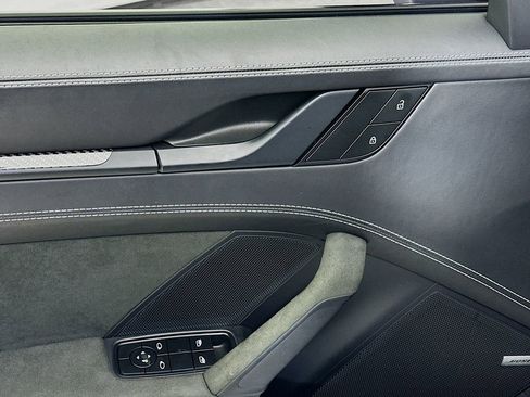 Used 2022 Porsche 911 GT3 image 19