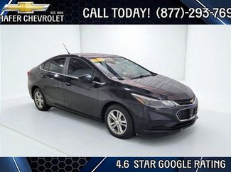 Used 2017 Chevrolet Cruze LT image 1