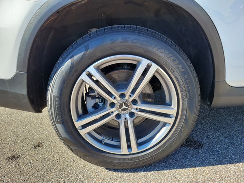 Used 2022 Mercedes-Benz GLC 300 image 34