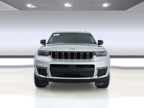 Used 2021 Jeep Grand Cherokee L Limited RWD image 6