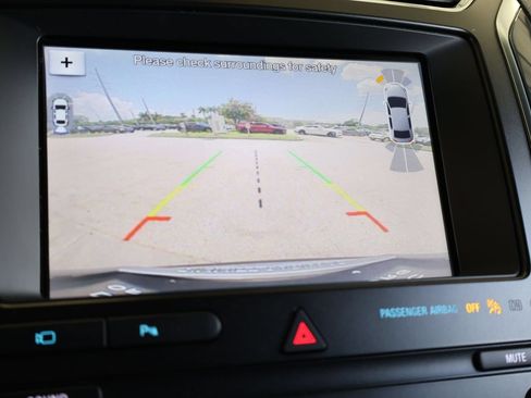 Used 2019 Ford Explorer Limited w/ Ford Safe & Smart Package FWD image 25