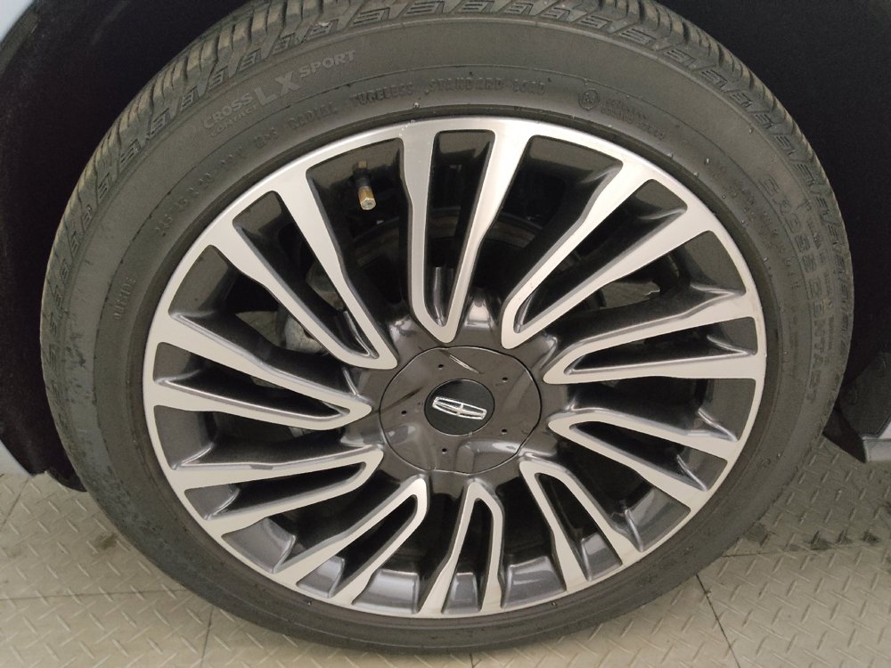 Used 2022 Lincoln Corsair Reserve w/ Equipment Group 201A AWD/4WD image 31