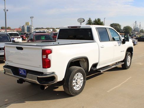 Used 2021 Chevrolet Silverado 2500 LT w/ Z71 Off-Road Package AWD/4WD image 5