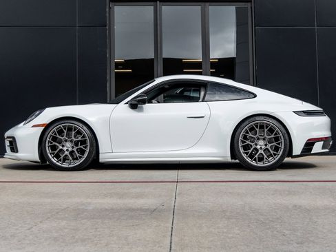 Certified 2022 Porsche 911 Carrera 4S image 2