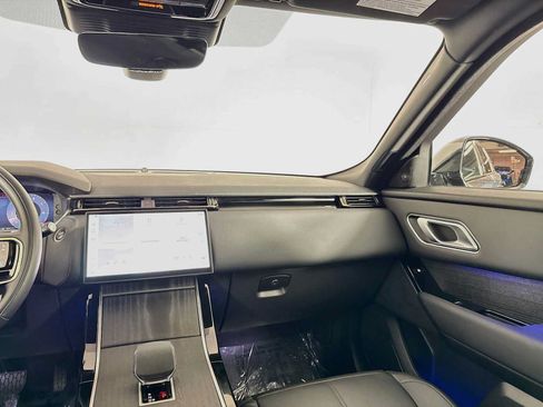 Used 2026 Land Rover Range Rover Velar S AWD/4WD image 31
