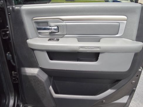 Used 2016 RAM 1500 Big Horn AWD/4WD image 25