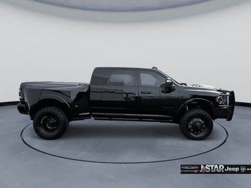 Used 2024 RAM 3500 Limited image 4