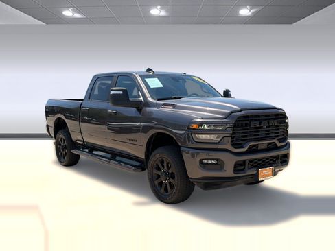 Certified 2026 RAM 2500 Big Horn AWD/4WD image 7