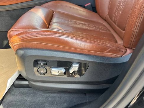 Used 2020 BMW X7 xDrive40i w/ Premium Package AWD/4WD image 11