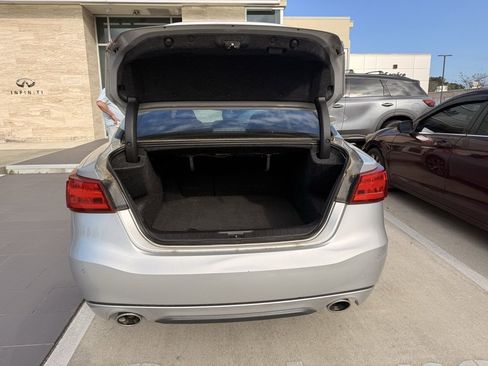 Used 2017 Nissan Maxima Platinum image 7