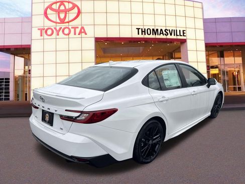 New 2025 Toyota Camry SE w/ Convenience Package FWD image 5