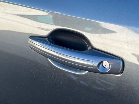 Used 2018 Lincoln MKC Select w/ Select Plus Package image 18