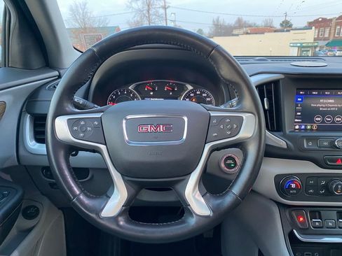 Used 2021 GMC Terrain SLE w/ Driver Convenience Package image 11