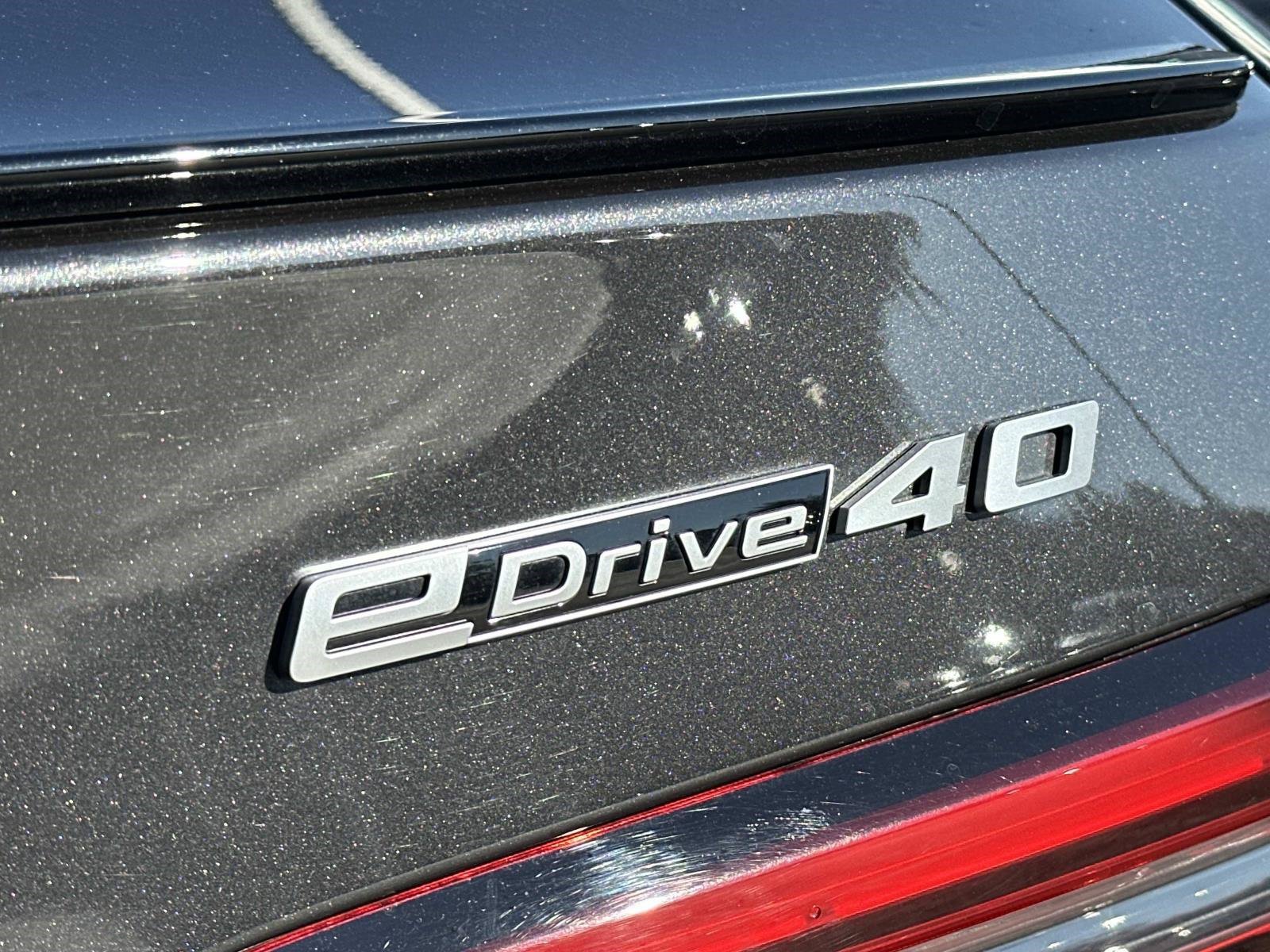 Used 2024 BMW i5 eDrive40i w/ M Sport Package RWD image 9