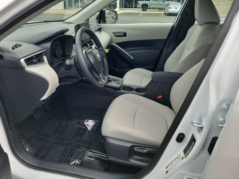 New 2026 Toyota Corolla Cross L image 11