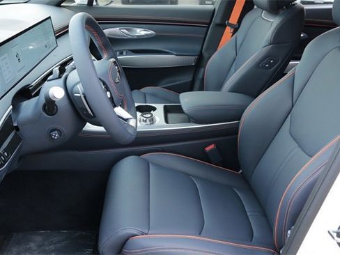 New 2026 Genesis GV70 2.5T Sport Prestige image 9