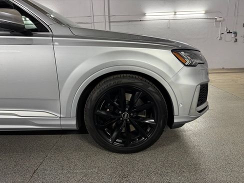 Used 2022 Audi SQ7 Premium Plus w/ SQ7 Executive Package AWD/4WD image 7