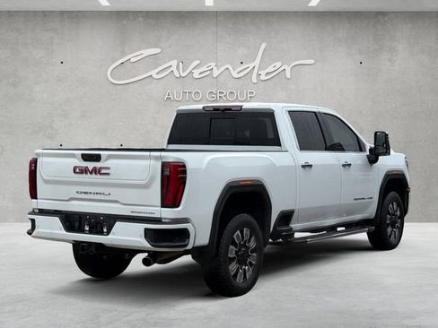 Used 2024 GMC Sierra 2500 Denali AWD/4WD image 16