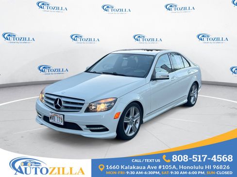 Used 2011 Mercedes-Benz C 300 4MATIC Sedan image 1