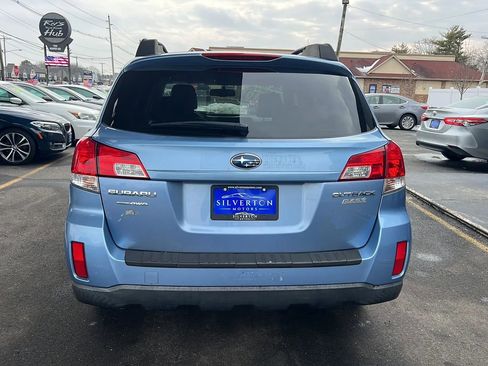 Used 2010 Subaru Outback 2.5i Limited image 5