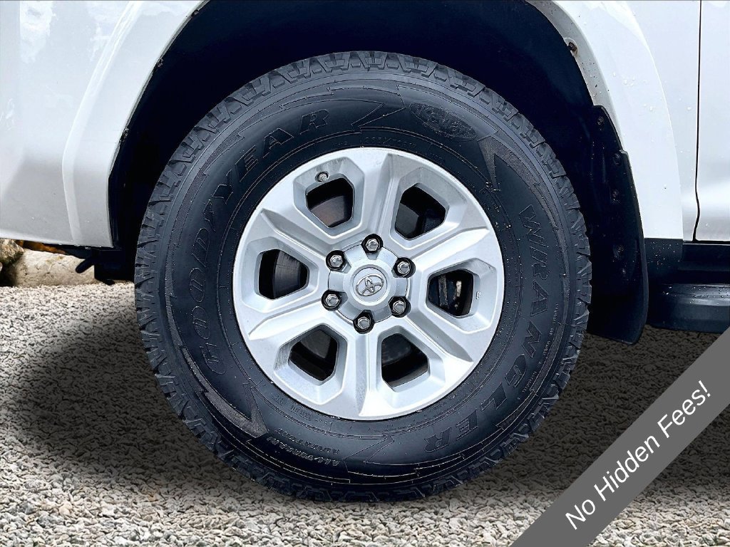 Used 2016 Toyota 4Runner SR5 Premium AWD/4WD image 9