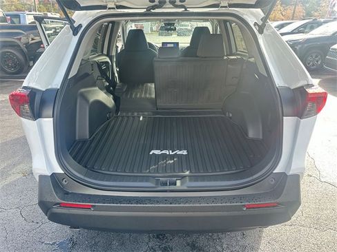 Used 2025 Toyota RAV4 LE image 32