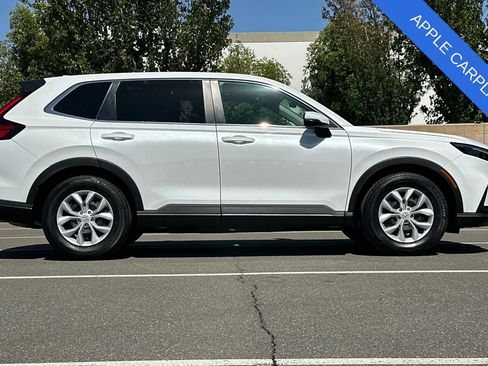 Used 2025 Honda CR-V LX image 3