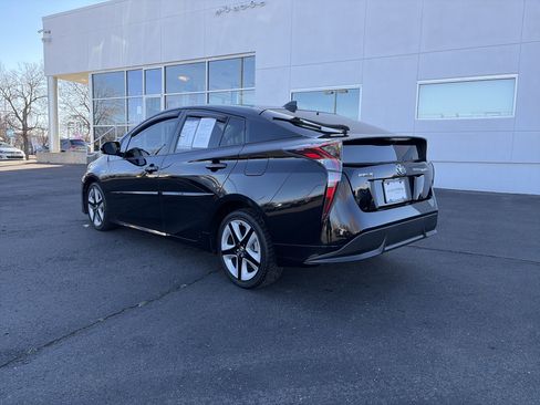 Used 2016 Toyota Prius Three Touring image 7