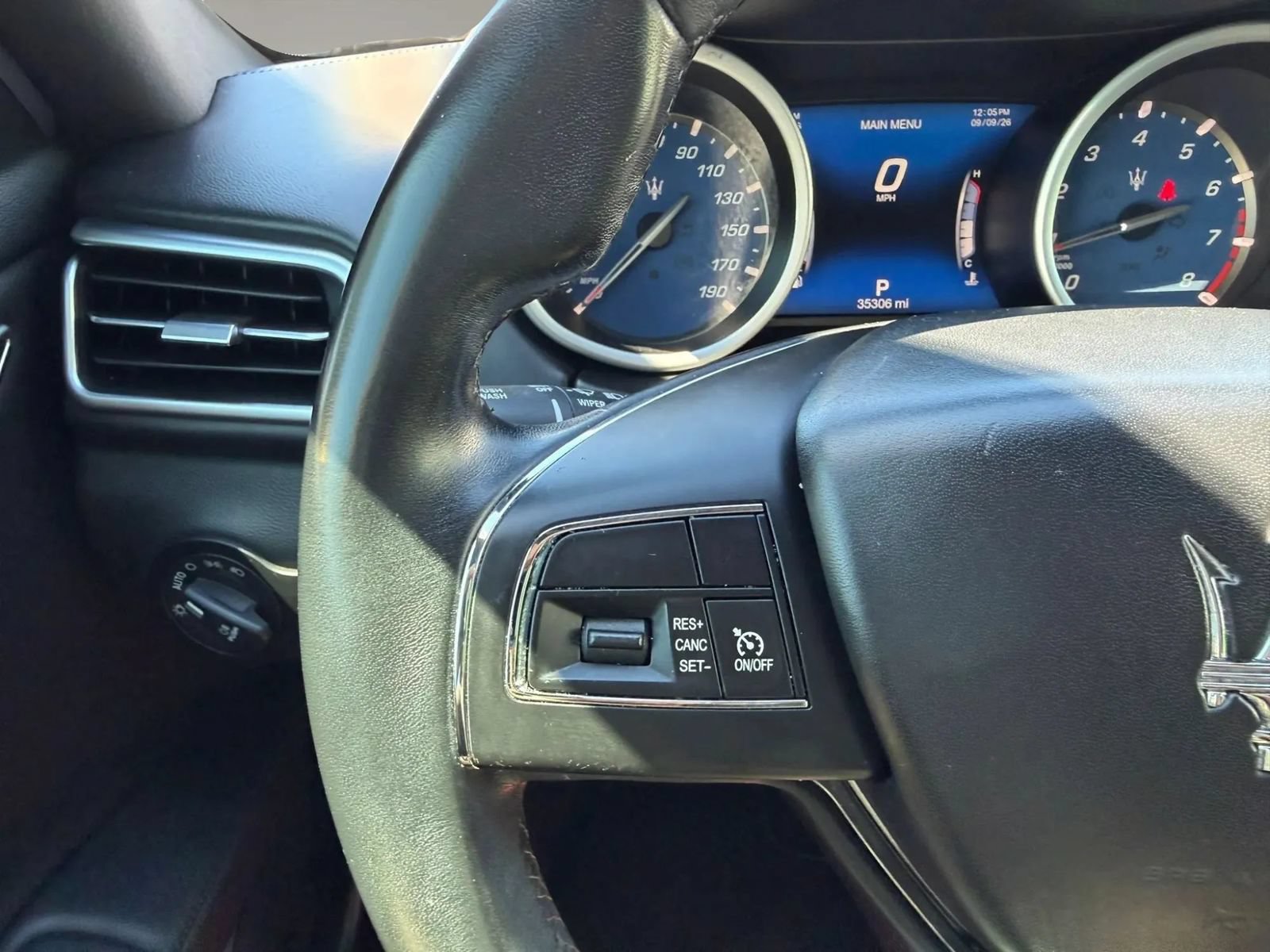 Used 2018 Maserati Ghibli RWD image 28
