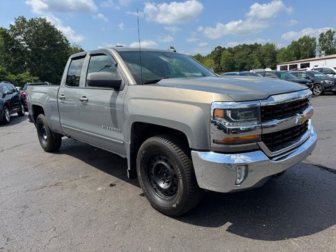 Used 2017 Chevrolet Silverado 1500 LT w/ True North Edition AWD/4WD image 7