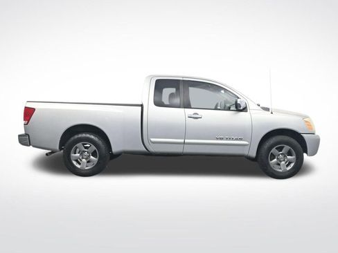 Used 2005 Nissan Titan SE RWD image 4