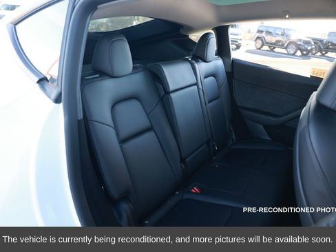 Used 2023 Tesla Model Y Performance image 13