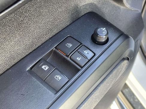 Used 2020 Toyota Tacoma SR RWD image 14