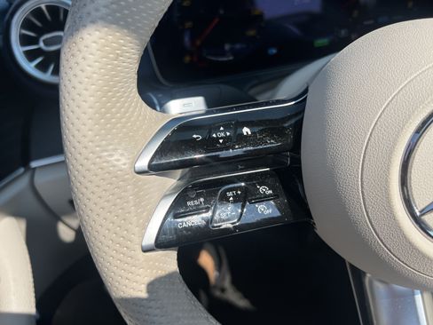 Used 2023 Mercedes-Benz E 450 Cabriolet image 21