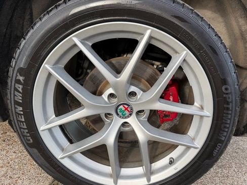 Used 2018 Alfa Romeo Stelvio Ti Sport AWD/4WD image 23