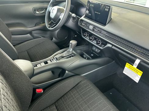 New 2026 Honda HR-V LX image 17
